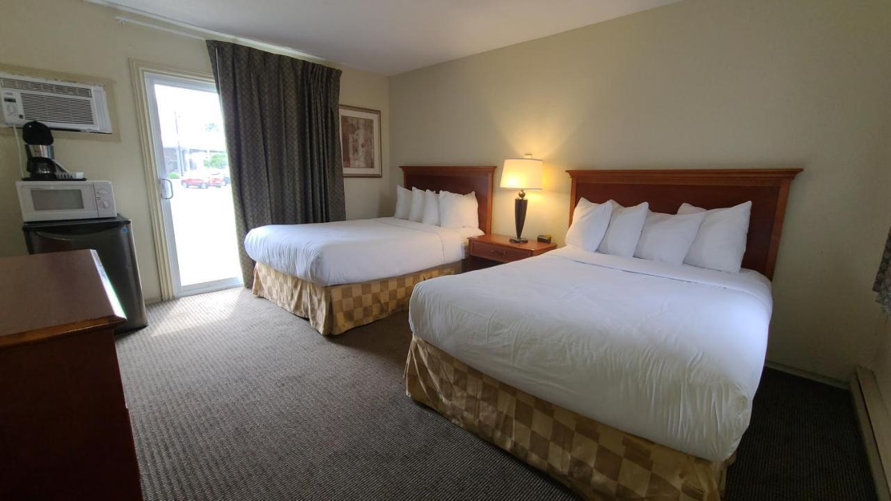 Travelodge By Wyndham Gananoque Exterior foto