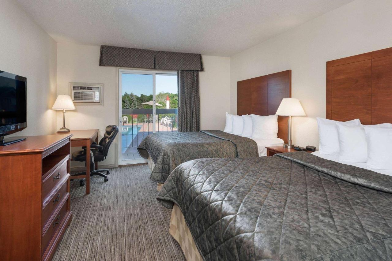 Travelodge By Wyndham Gananoque Exterior foto
