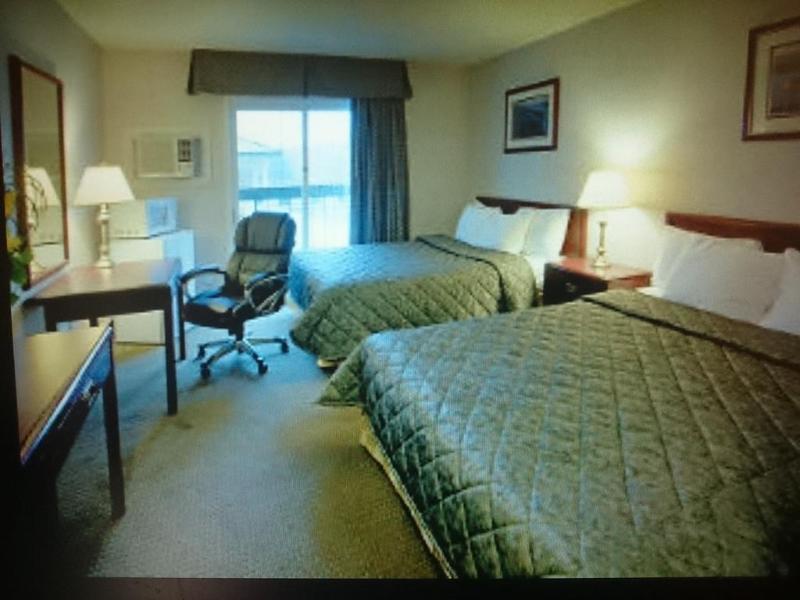 Travelodge By Wyndham Gananoque Exterior foto